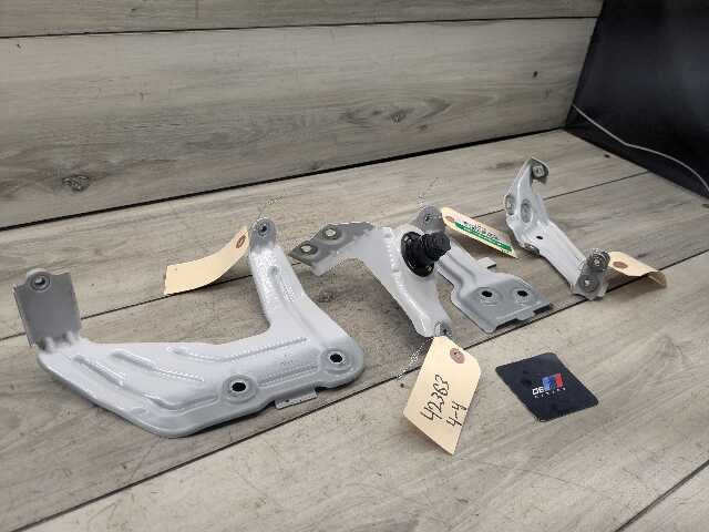 18-24 OEM BMW G01 G02 F97 X3 X4 Left Driver Side Fender Wing Holder Bracket SET