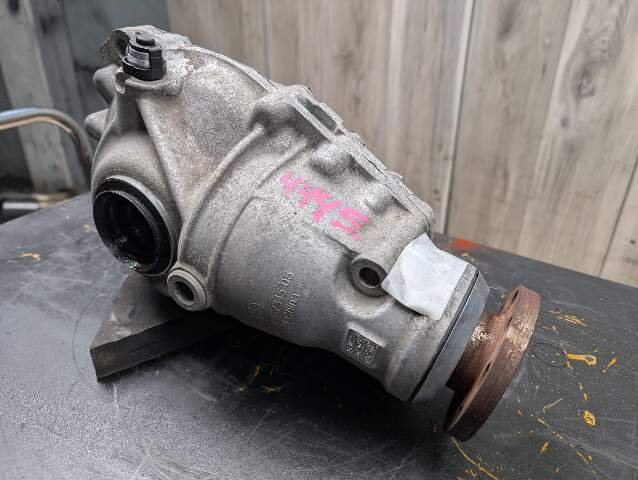 OEM BMW F22 F30 F32 F36 xDrive AWD Front Differential Axle Gearbox Carrier AT