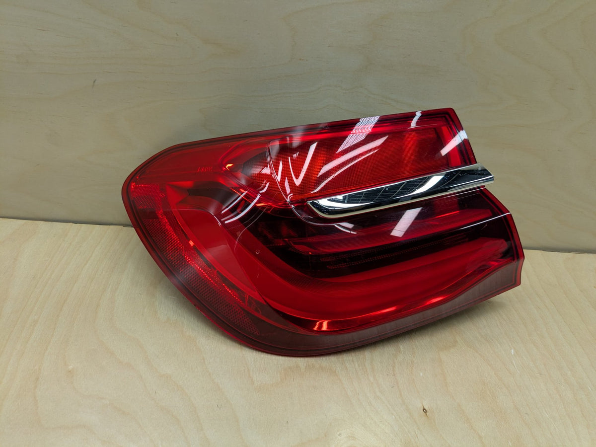 16-19 OEM BMW G11 G12 740 750 M760 B7 Rear Left Driver Outer LED Tail Light