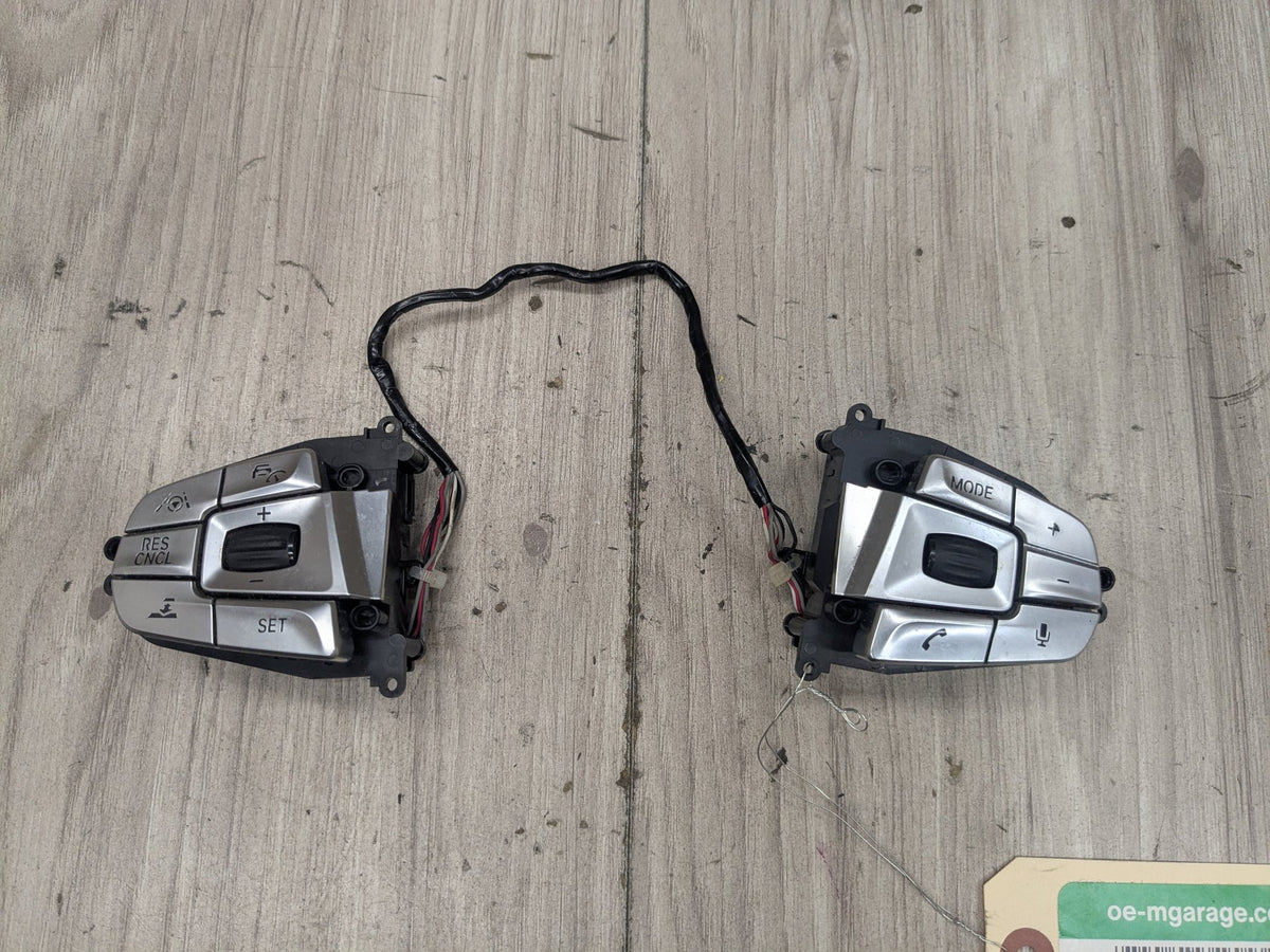 16-19 OEM BMW G11 G12 740 750 M760 SPORT Steering Wheel Multi Switch Button