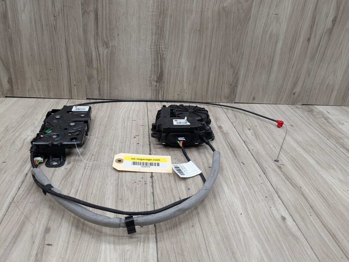 2020 BMW 740i G12 Liftgate Trunk Lid Liftgate Lock Latch Actuators SET 7441014 OEM BMW F90 F97 G01 G12 G22 G30 X3 M5 Trunk Lid Actuator Latch Lock System SET OEM