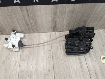 2016 BMW 750i G12 Rear Right Passenger Door Latch Lock Actuator w/ Soft Close 2581898 OEM BMW G12 740 750 B7 REAR RIGHT PASSENGER Door Lock Latch Actuator SOFT CLOSE