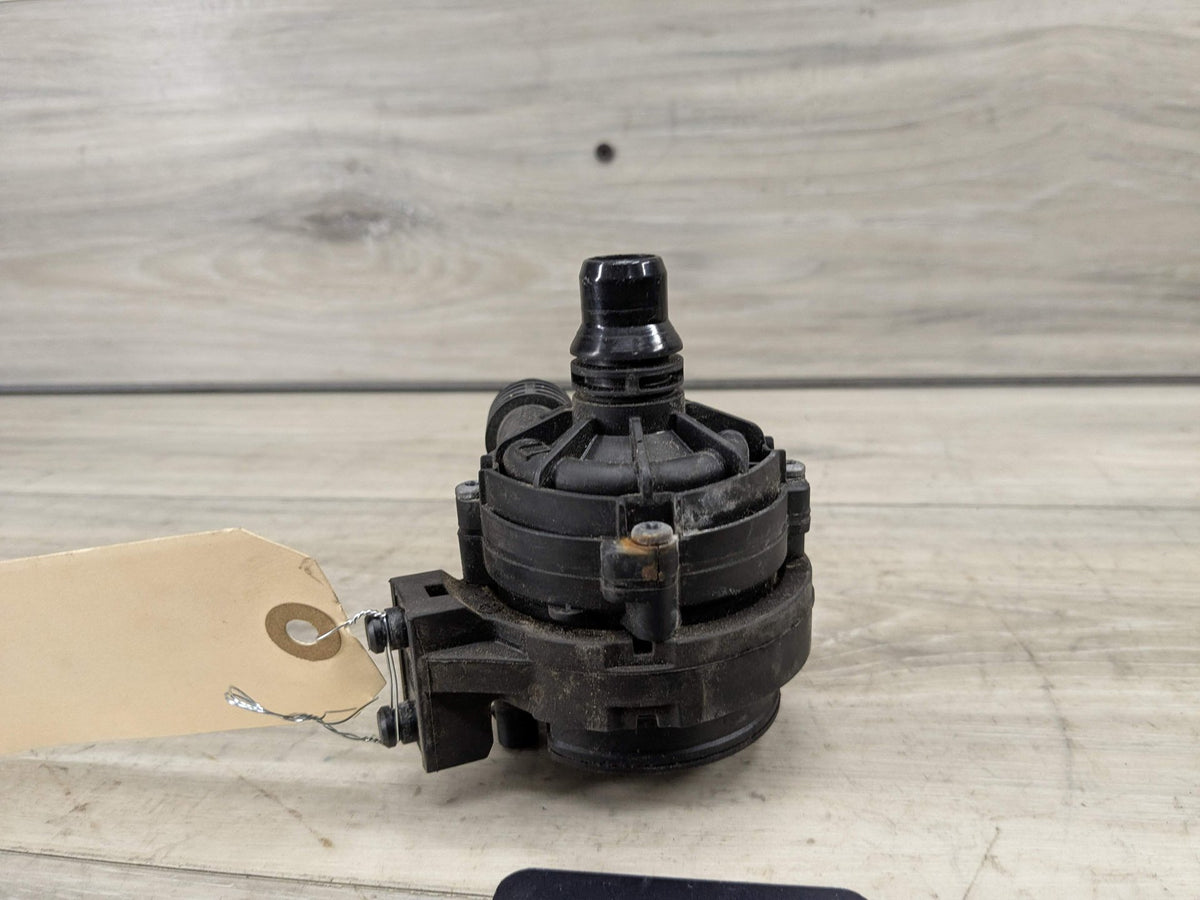 OEM BMW F97 F98 G01 G02 G05 G06 G07 I8 X3 X4 X5 X6 X3M Auxililiary Water Pump