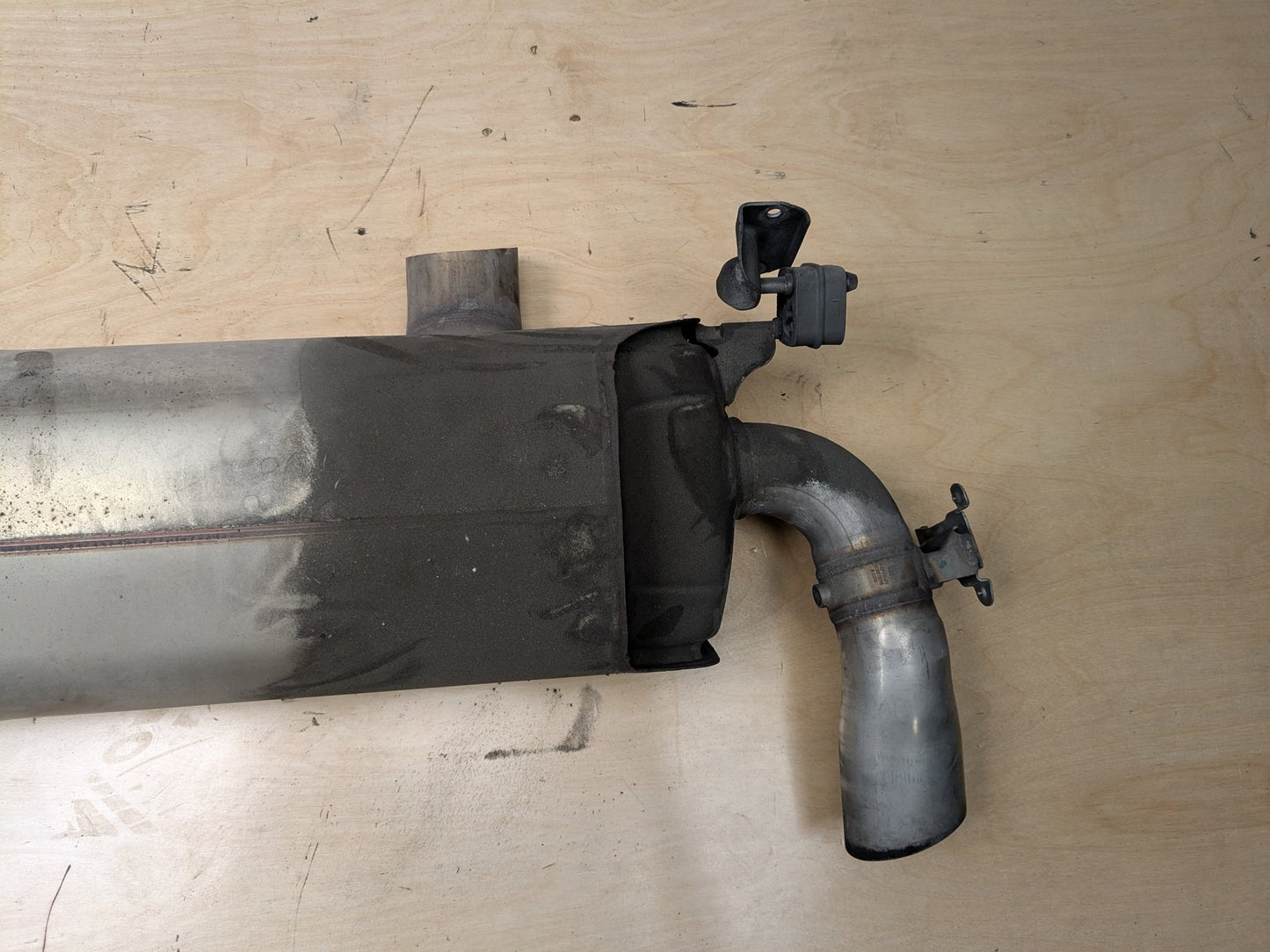 16-22 OEM BMW G12 740 Engine B58 Rear Dual Exhaust Pipe Muffler