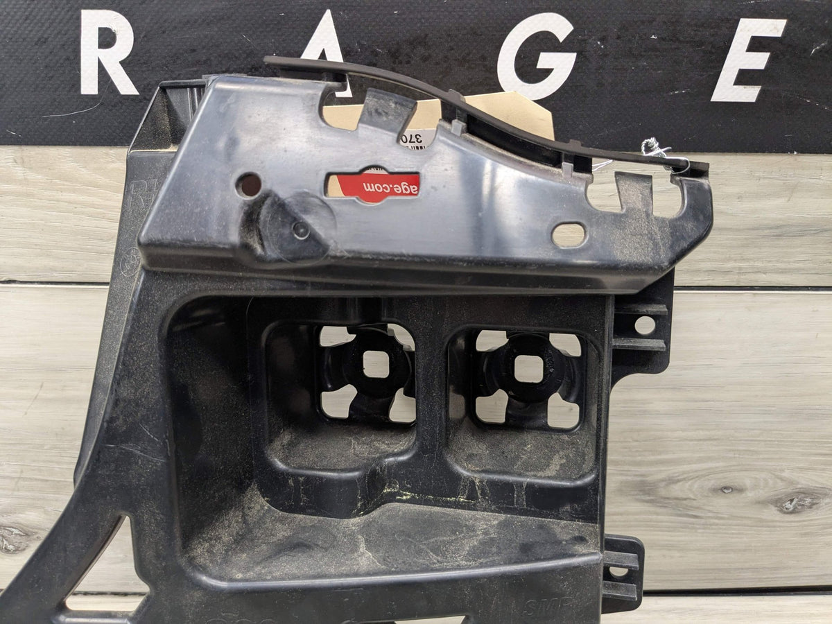 22-24 OEM BMW G26 430 M440 Right Passenger Side Corner Mount Bracket Support