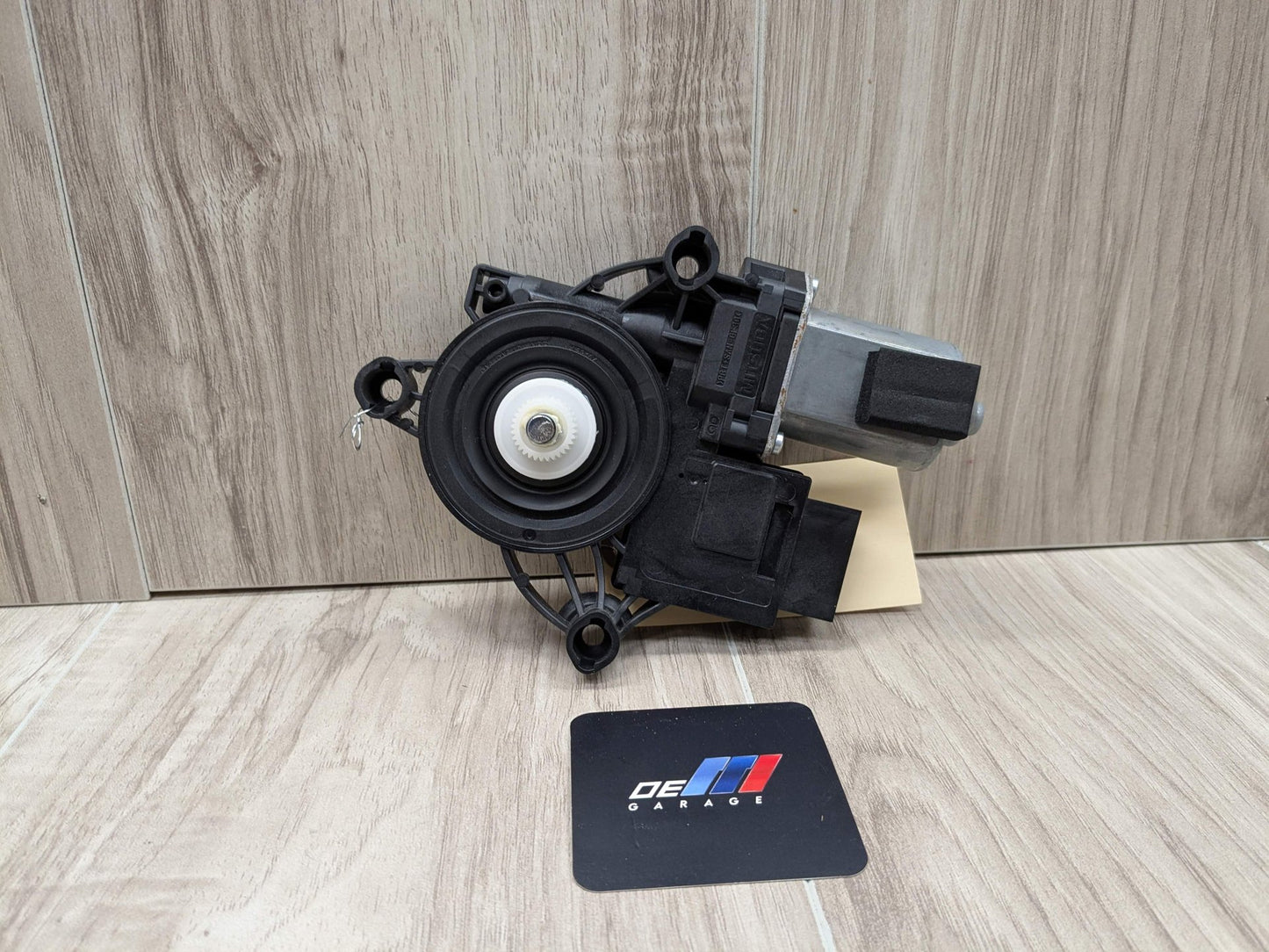2021 BMW M340i G20 Front Left Driver Door Window Glass Regulator Motor 8498859 OEM BMW G20 G80 330 M340 M3 FRONT Left Driver Side Door Window Regulator Motor