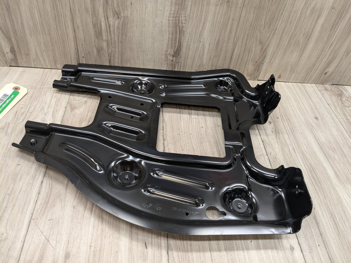 14-16 OEM Mercedes W212 E350 E550 Rear Package Loud Speaker Audio Tray Bracket