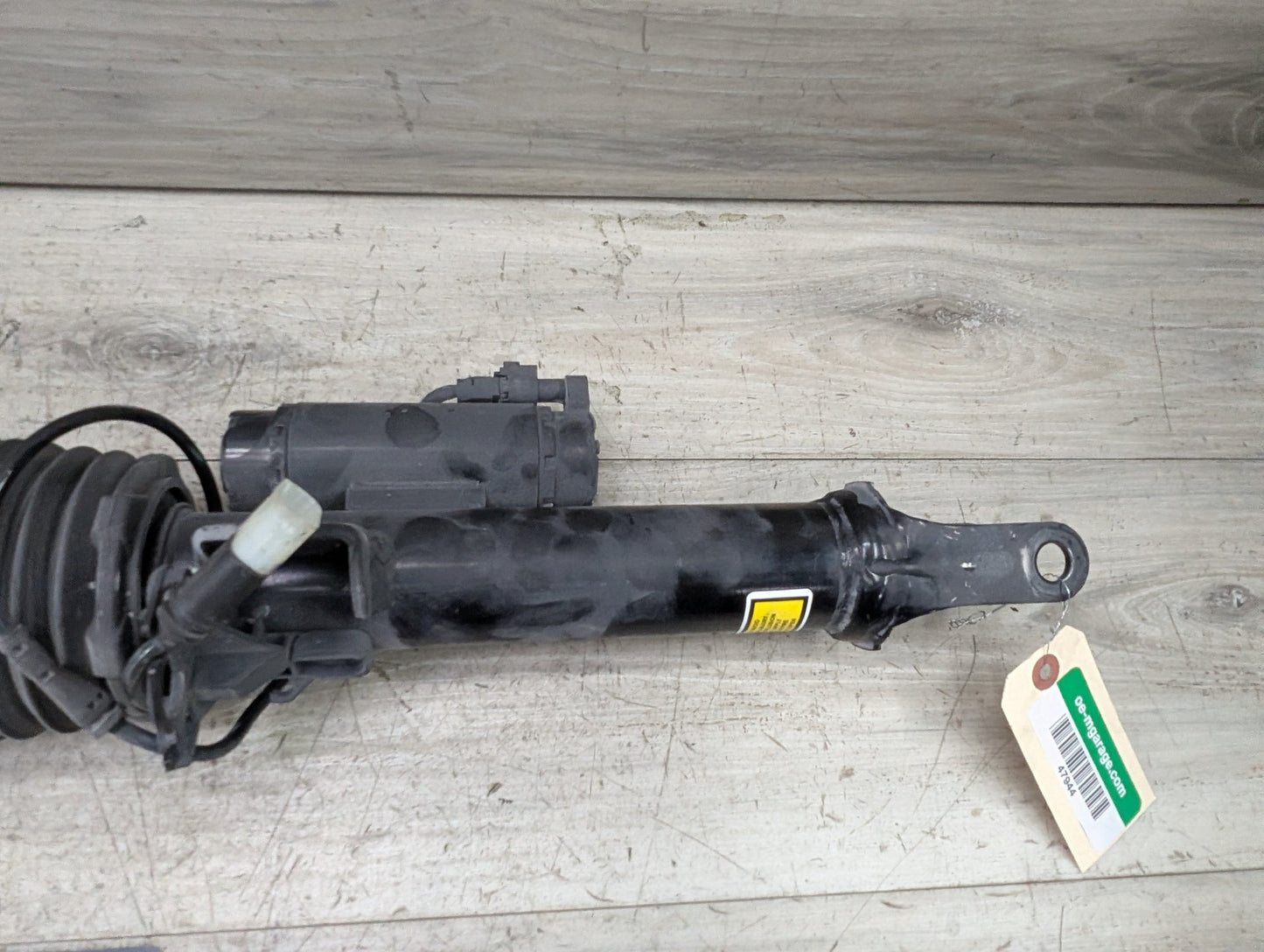 2017 BMW 740i G12 Front Right Passenger Spring Strut Shock Absorber 6877554 AFT BMW 16-22 G11 G12 740i RWD Front Right Passenger Air Shock Strut Absorber