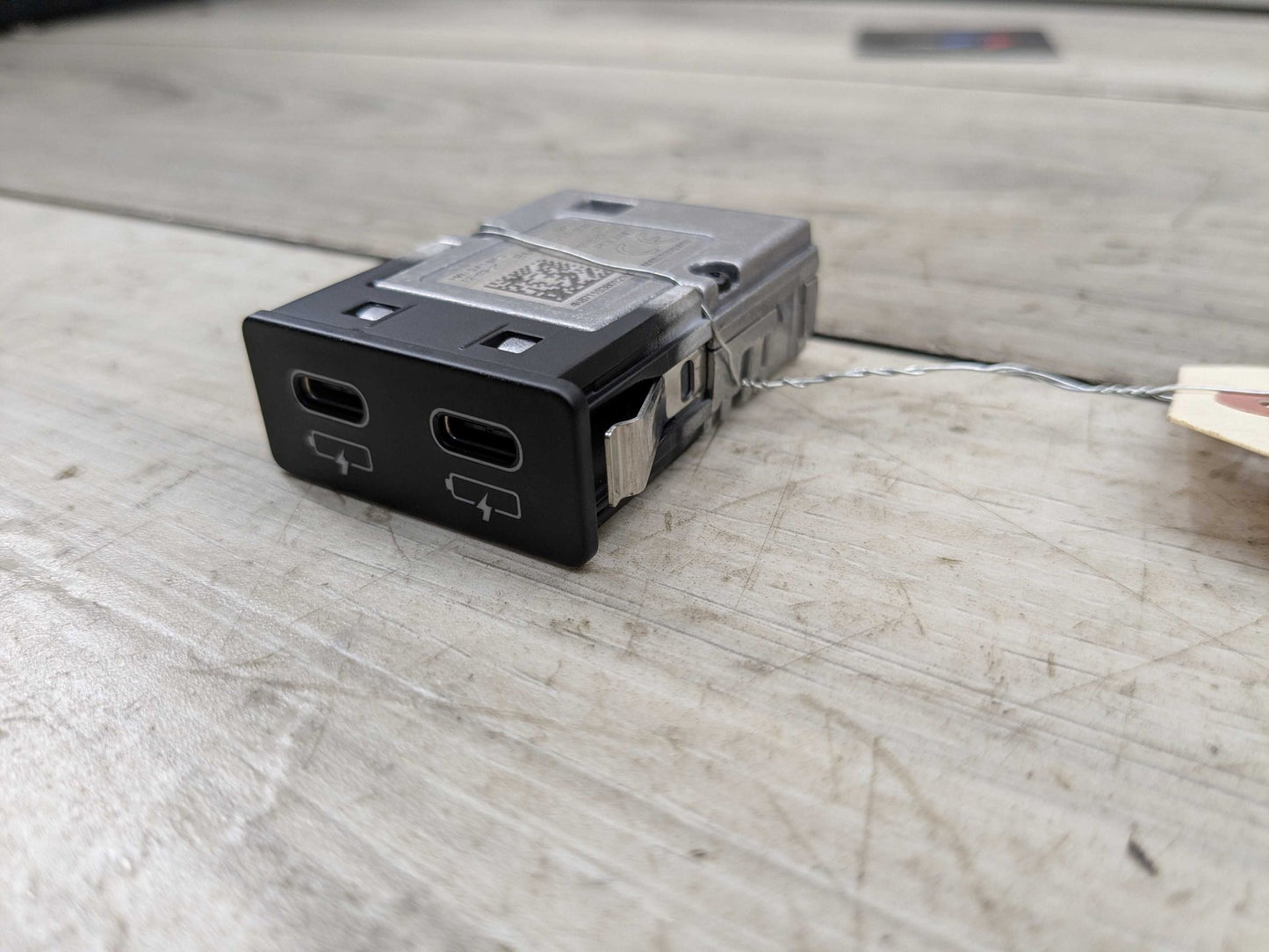 OEM BMW F48 F97 G01 G12 G20 G26 G30 USB Type C Socket Charger Port Connector