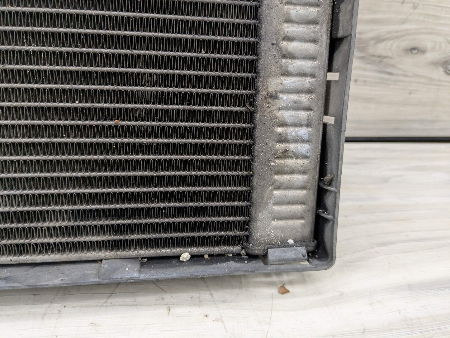 2016 BMW 750i G12 Left or Right Secondary Auxiliary radiator 8619383 16-21 OEM BMW F90 G12 G14 G30 M5 Secondary Auxiliary Coolant Remote Radiator