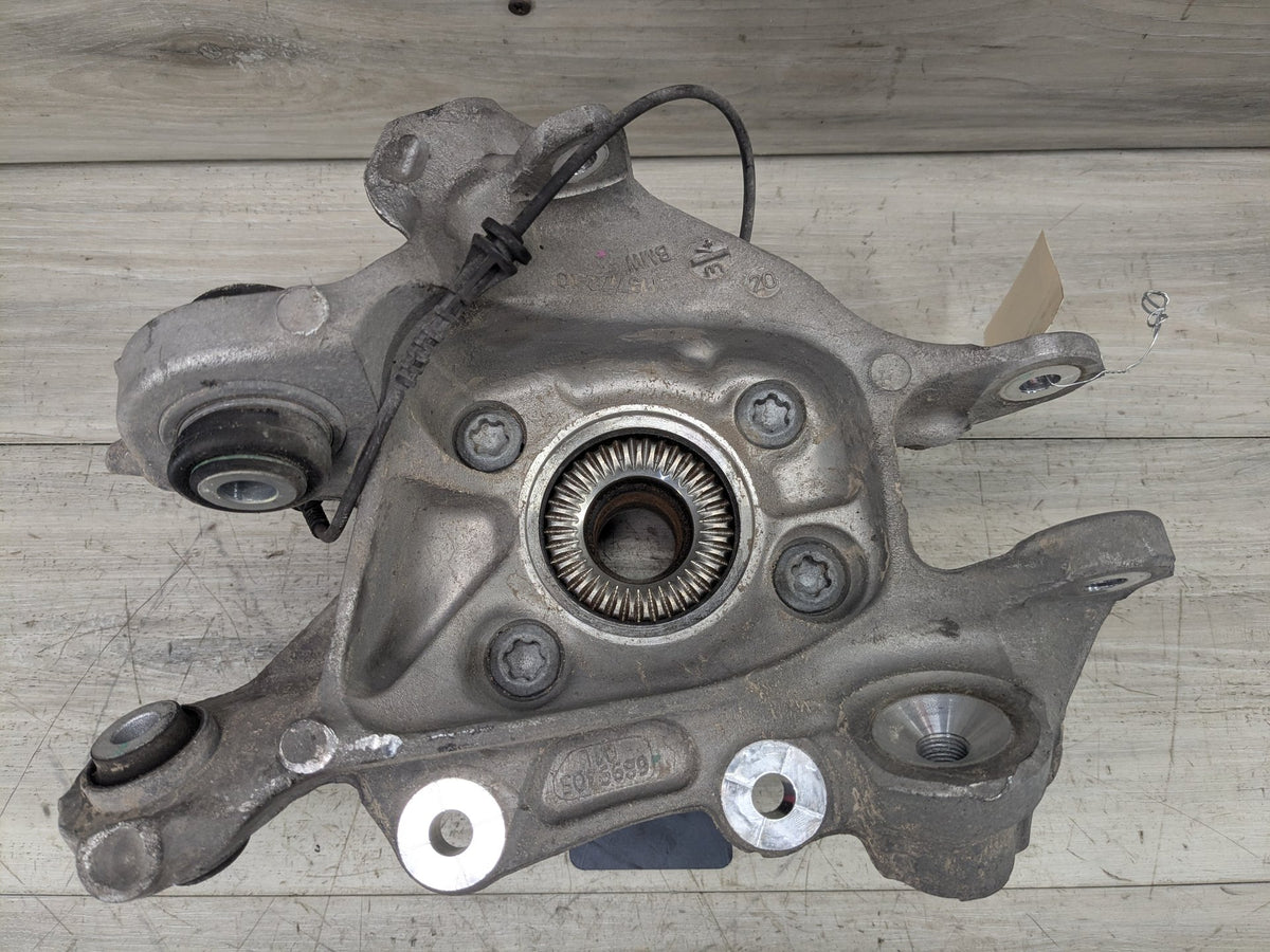 2021 BMW M340i G20 Rear Left Driver Spindle Knuckle w/ Bearing 6899305 19-25 OEM BMW G20 330 M340 REAR Left Driver Knuckle Wheel Hub Spindle Bearing OEM