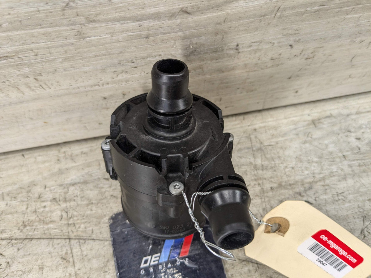 OEM BMW F23 F30 F32 F36 F80 F82 M3 Engine B46 S55 Auxiliary Coolant water Pump