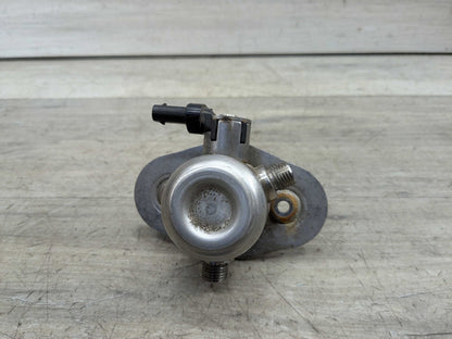 16-20 OEM BMW G11 G12 750 G30 M550 Engine N63R HPFP High Pressure Fuel Pump