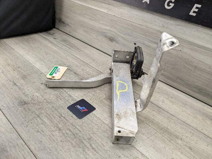 OEM BMW F01 F02 740 750 Front Right Passenger Bumper Reinforcement Mount Bracket
