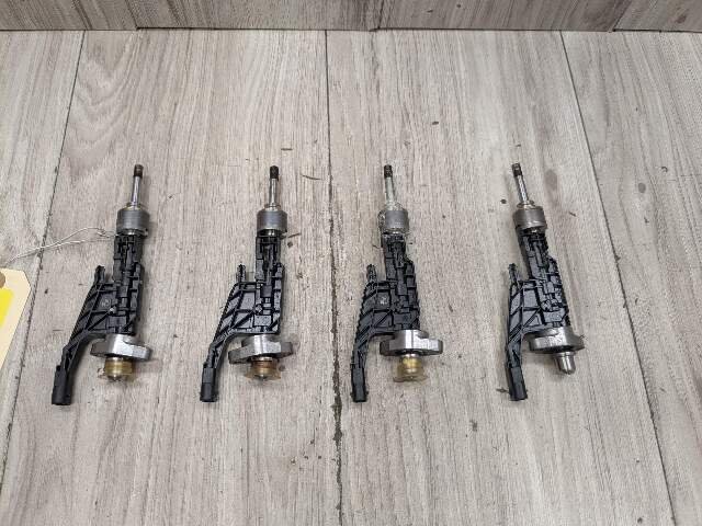 OEM BMW F44 F48 G01 G05 G20 G26 G30 G42 Engine High Pressure Fuel Injectors Set
