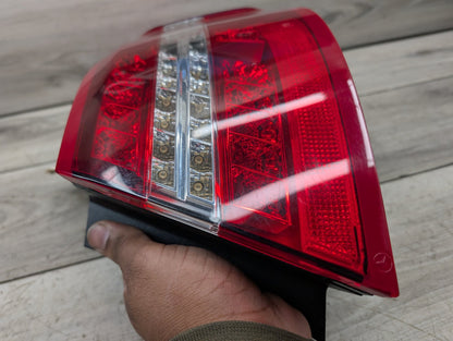 2009-2017 Mercedes-Benz E550 E-Class A207 Rear Right Passenger Outer Tail Light A2079060458