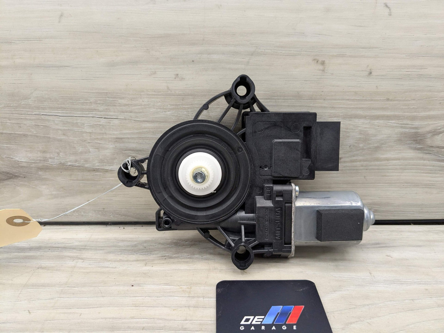 2021 BMW M340i G20 Front Right Passenger Door Window Glass Regulator Motor 8498860 OEM BMW G20 G80 330 M340 M3 FRONT Right Passenger Door Window Regulator Motor