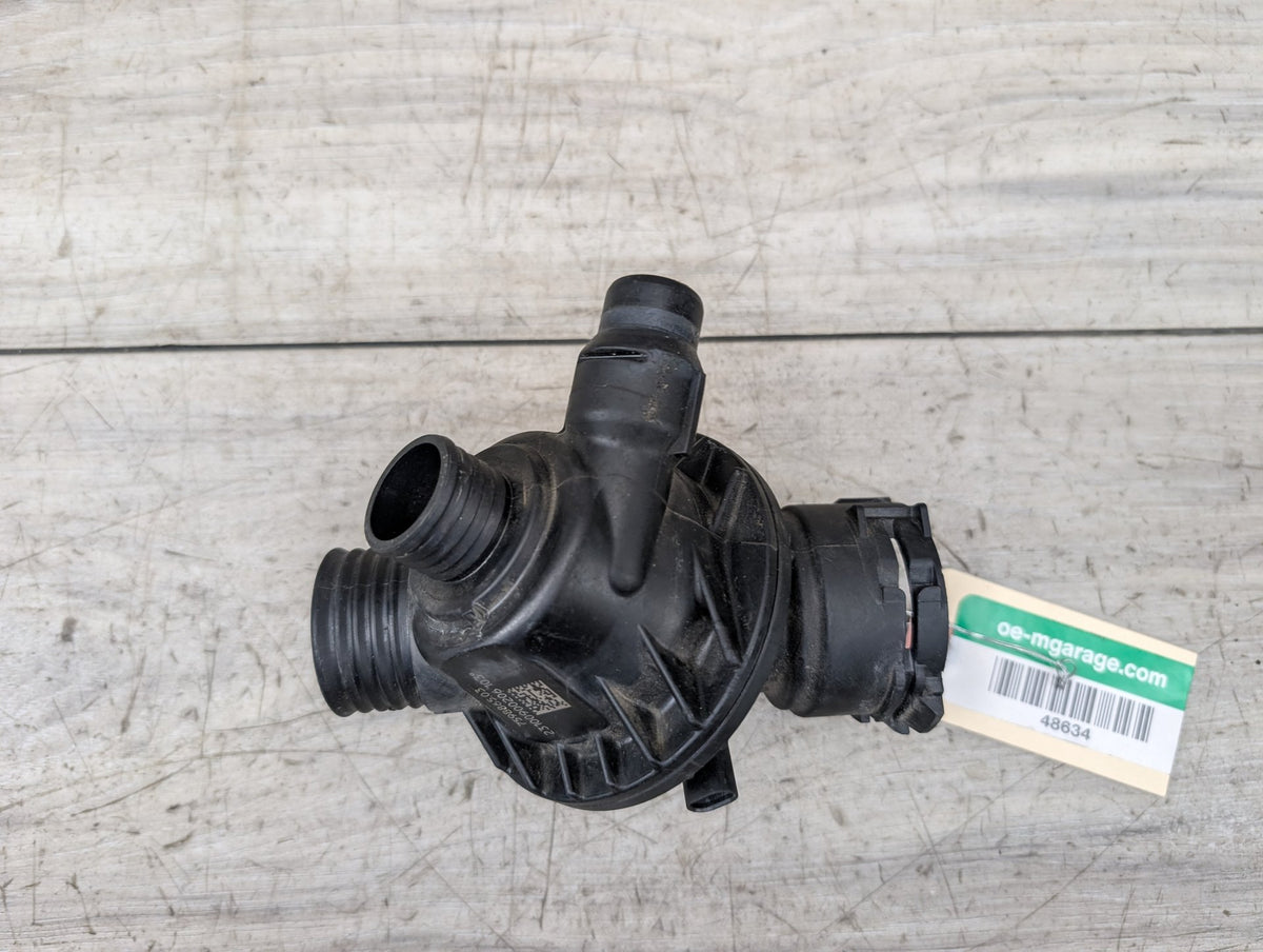 2015 BMW E70 X5 Engine Motor Heat Coolant Thermostat 7598865 OEM BMW F15 F16 F23 F30 F32 F33 F36 Engine N55 Water Coolant Thermostat Housing