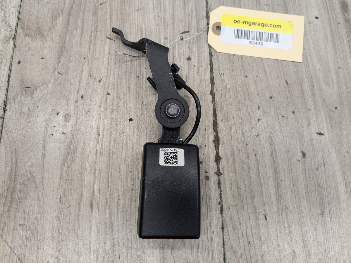 OEM BMW F90 M5 G30 530 540 M550 Rear Right Passenger Seatbelt Seat Belt Buckle