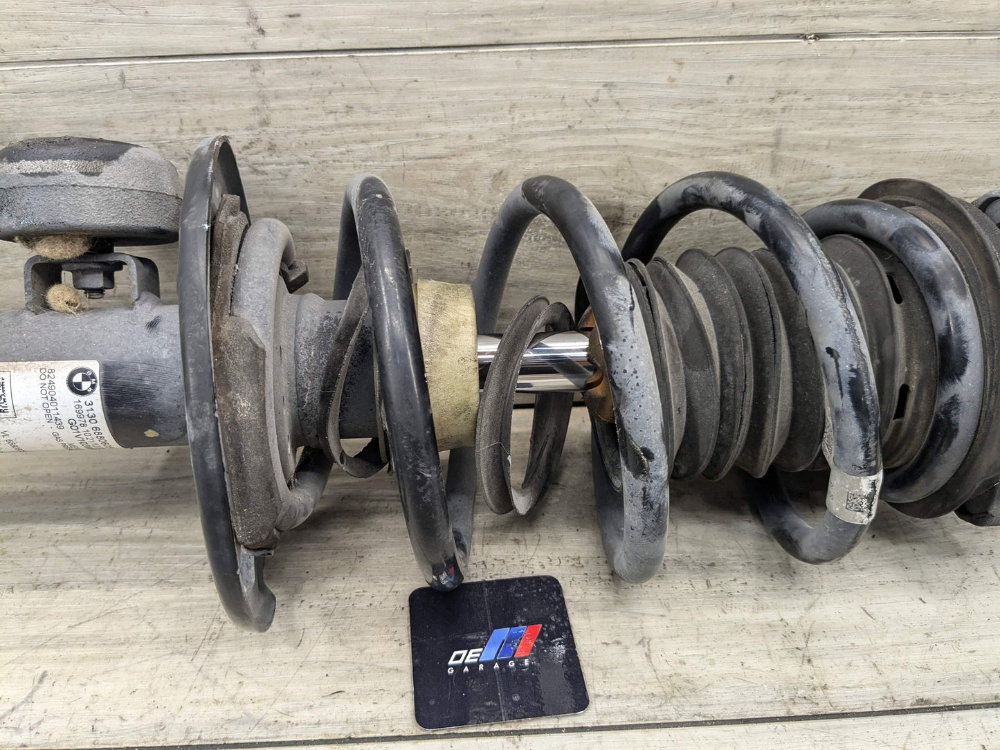 18-25 OEM BMW G01 G02 X3 X4 M40iX Front Left Driver Spring Strut Shock 6880605