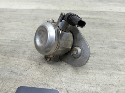 OEM BMW G11 G12 G30 M550 750 Alpina B7 HPFP N63R Engine High Pressure Fuel Pump