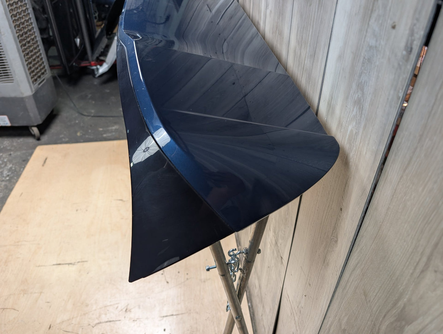 2018 BMW X3 G01- Liftgate Trunk Lid Spoiler PN: 8499859