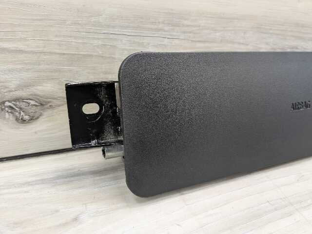 OEM BMW F95 F96 G05 G06 G07 X5 X7 Front Right Passenger Knee Lower Dash Airbag
