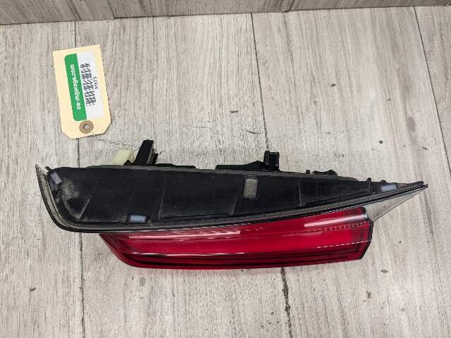 2019 BMW 330i G20 Rear Right Passenger Inner Tail Light 7420456 19-21 OEM BMW G20 G80 330 M340 M3 Rear Right Passenger LED Inner Stop Tail Light