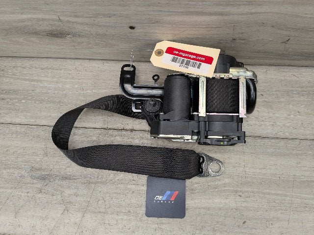 OEM BMW G23 430 M440 Front Right Passenger Seat Belt Seatbelt Retractor Black