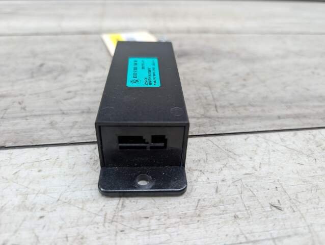 OEM BMW F90 G11 G12 G30 G32 Front Left Right Frequency Diplexer Control Module