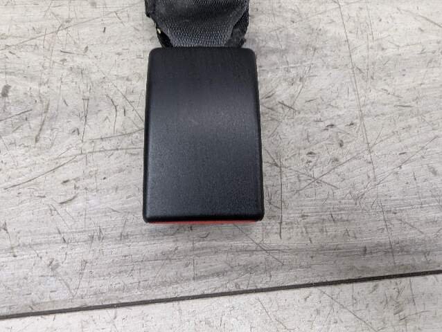 OEM BMW F90 M5 G30 530 540 M550 Rear Center Middle Seatbelt Seat Belt Buckle