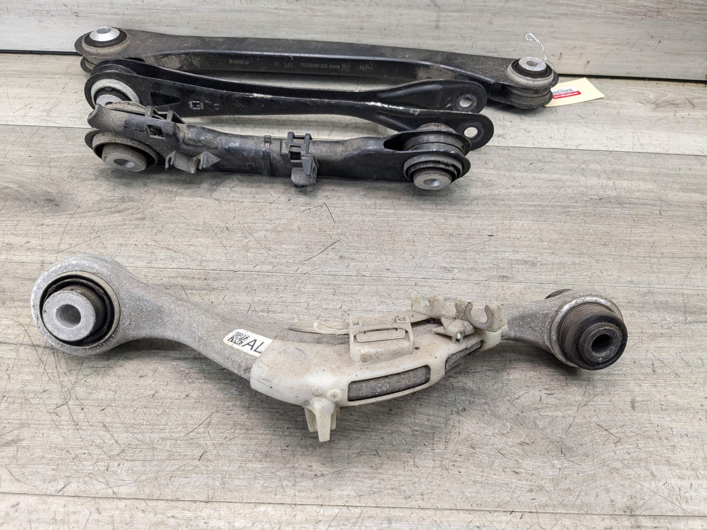 2018 BMW 540i G30 Rear Left Driver Control Arms SET 6861125 16-19 OEM BMW G11 G12 G30 Rear Left Suspension Control Arm Wishbone SET