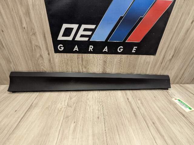 OEM BMW F25 F26 X3 X4 Front Right Passenger Door Lower Molding Molding Trim