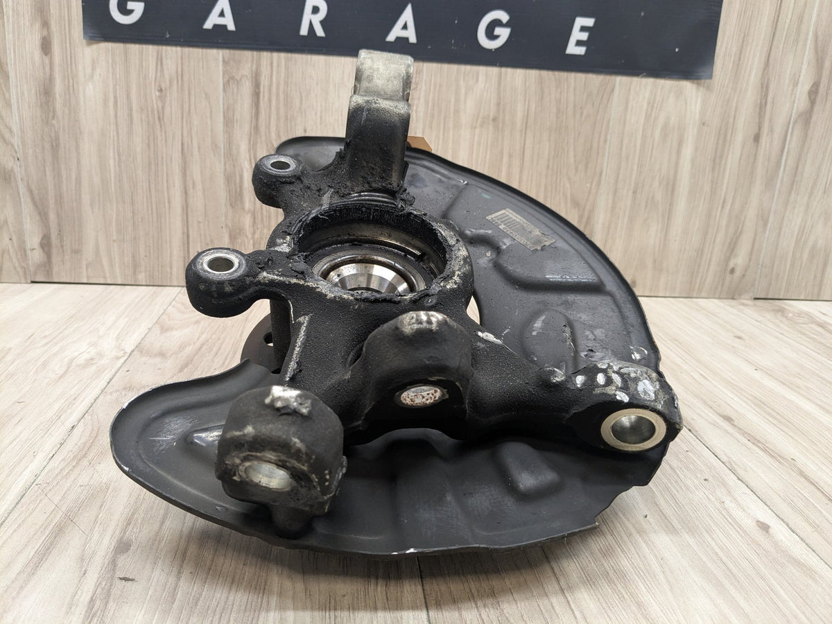 OEM Mercedes W212 E350 E550 Rear Left Driver Hub Knuckle Bearing Carrier