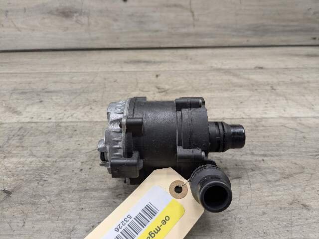 16-24 OEM BMW F90 G11 G12 G30 M5 Engine Electric Auxiliary Water Coolant Pump