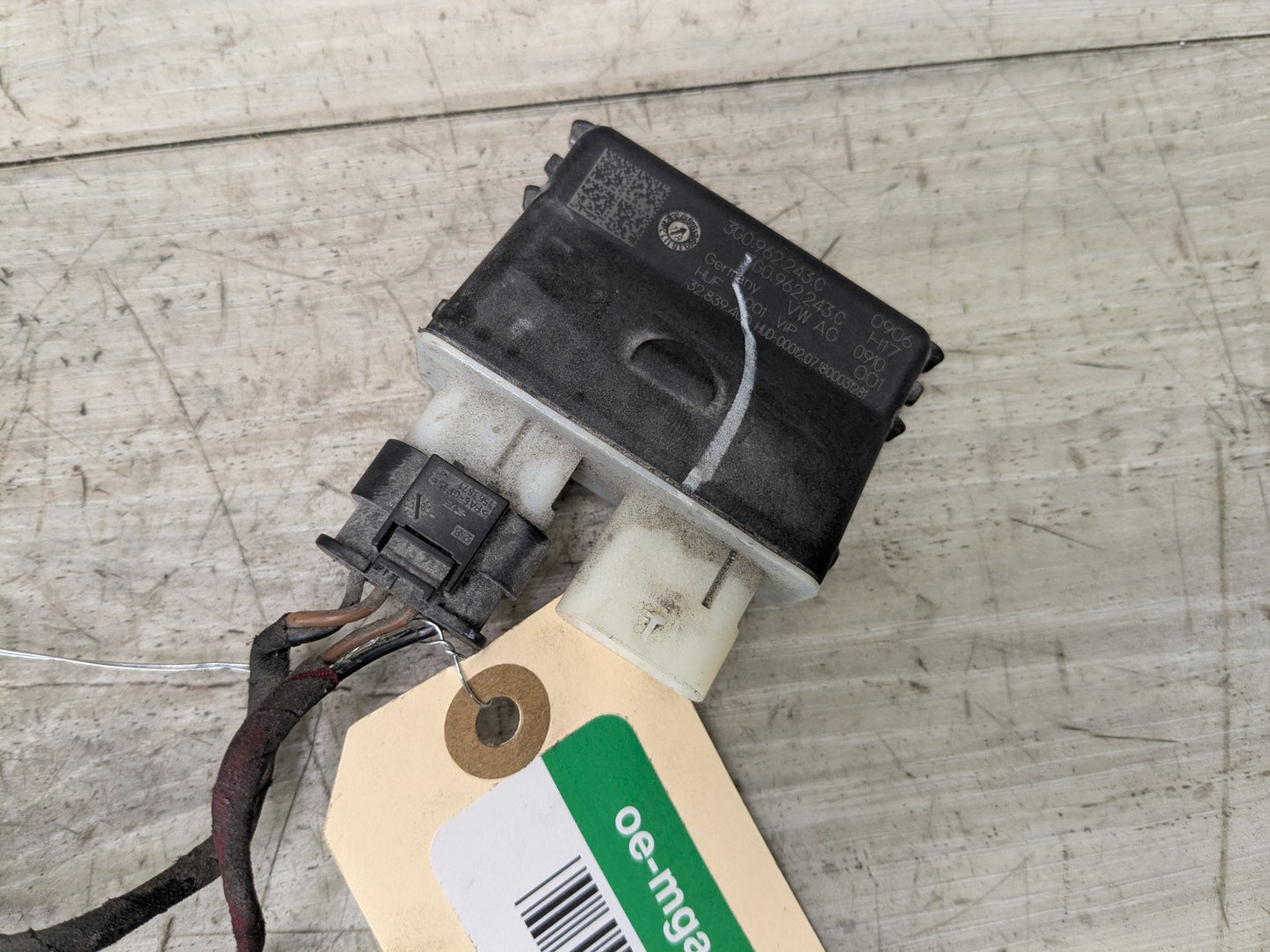 17-25 OEM AUDI A3 A5 A6 A7 SQ5 Keyless Entry Sensor Liftgate Open Control Module
