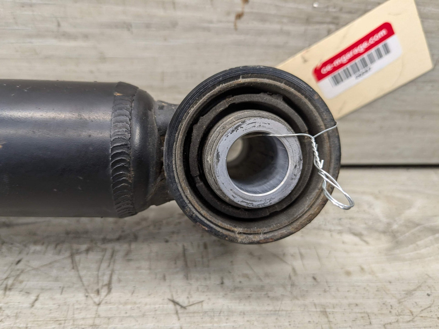 2017 BMW 540i G30 Rear Left Driver Spring Strut Shock Absorber 6866617 OEM BMW G30 530 540 REAR Left Right Side Suspension Strut Shock Absorber Spring