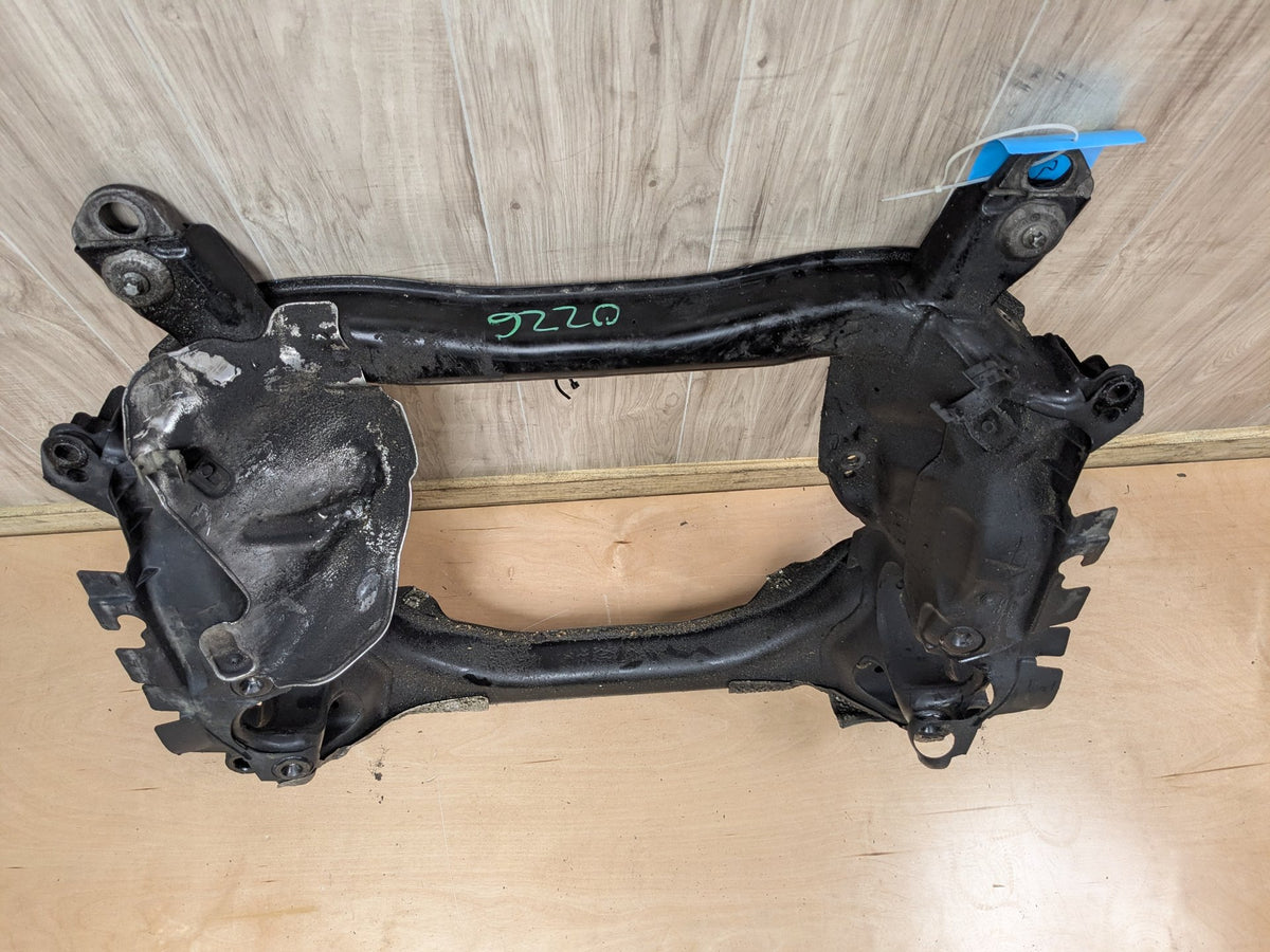 OEM Mercedes W212 E350 E550 4Matic Front Subframe Suspension Crossmember 197 (Obsidian black - Metallic finish)
