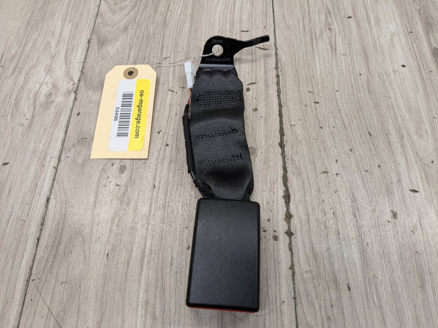 OEM BMW F90 M5 G30 530 540 M550 Rear Center Middle Seatbelt Seat Belt Buckle