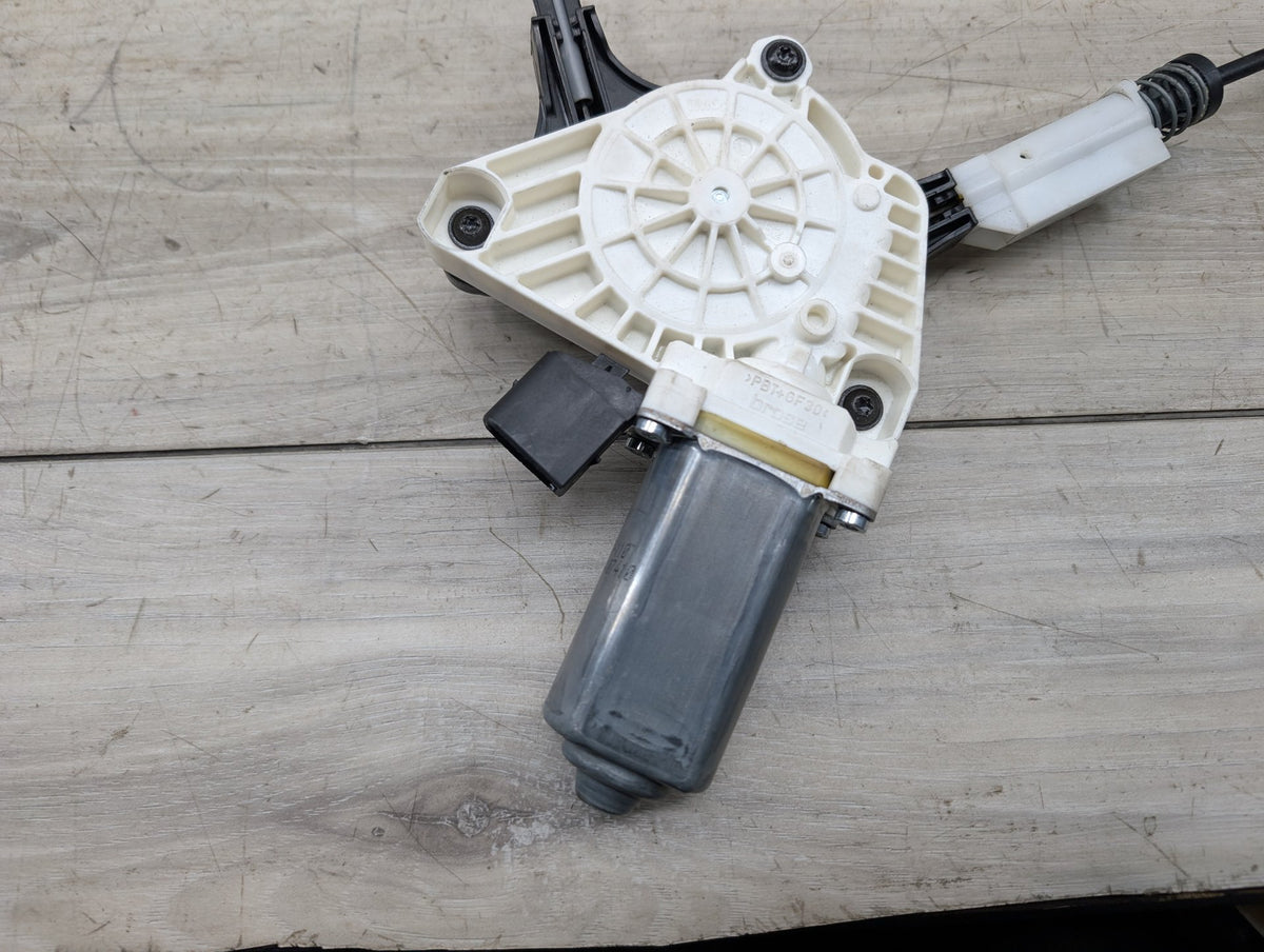 OEM Mercedes A207 C207 W207 Front Right Passenger Door Window Regulator Motor