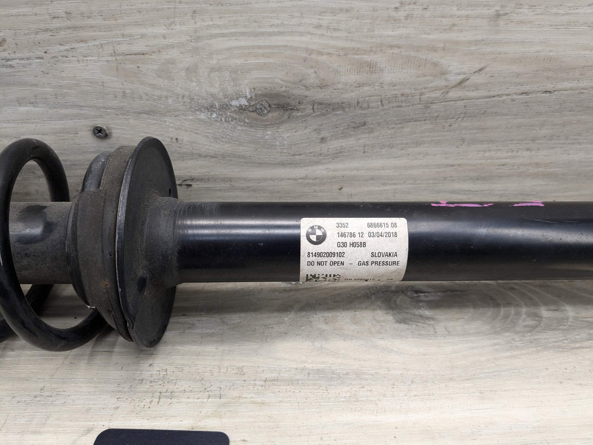 2018 BMW 540i G30 Rear Left or Right Spring Strut Shock Absorber 6866615 OEM BMW G30 530 540 REAR Left Right Suspension Strut Shock Absorber w/ Spring