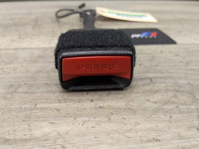 OEM BMW F15 F16 F85 F86 X5 X6 Front Left Driver Right Passenger Seat Belt Buckle