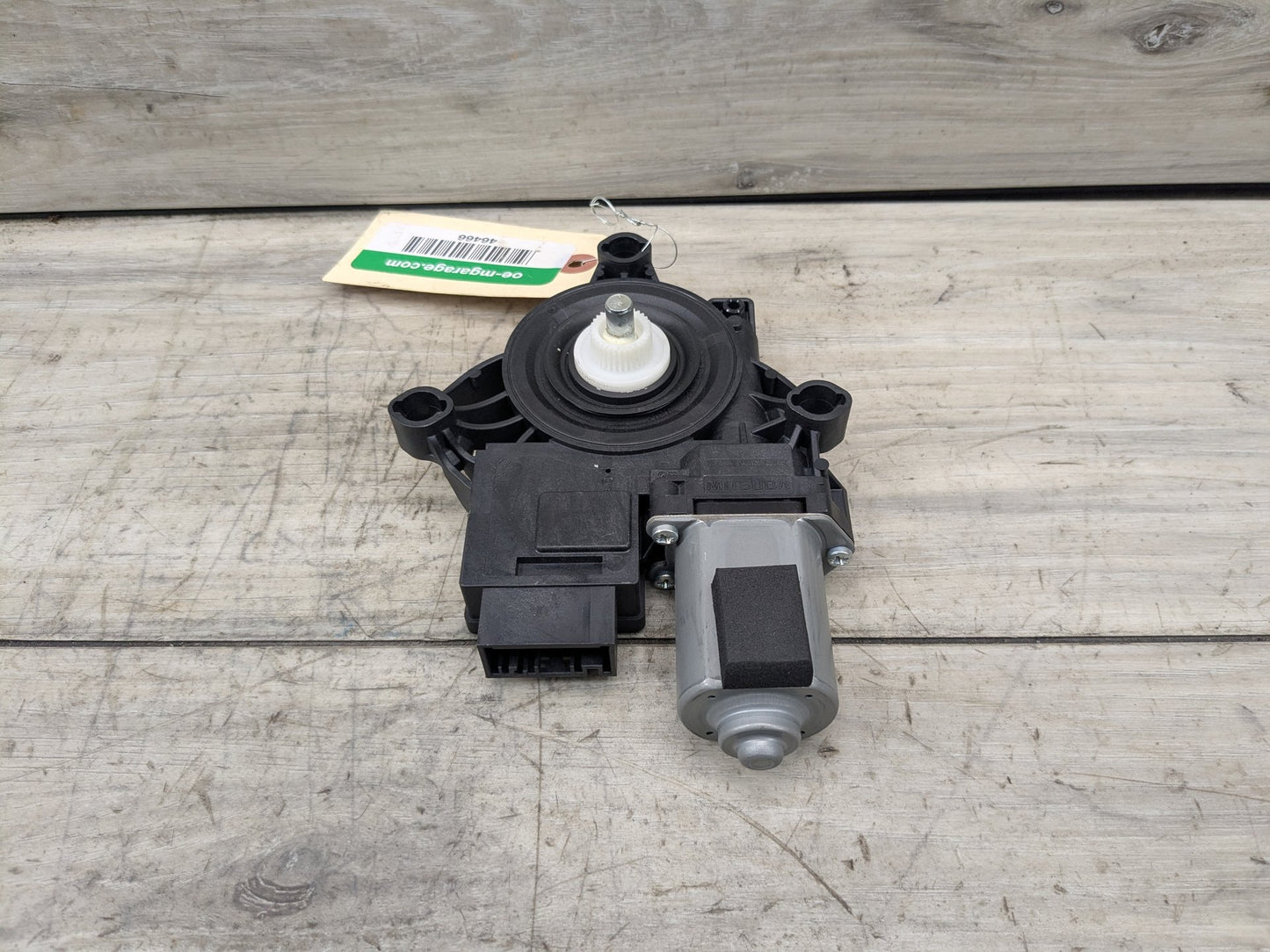 2020 BMW 330i G20 Rear Right Passenger Door Window Glass Regulator Motor 8495872 OEM BMW G20 G80 330 M340 REAR Right Passenger Side Door Window Regulator Motor