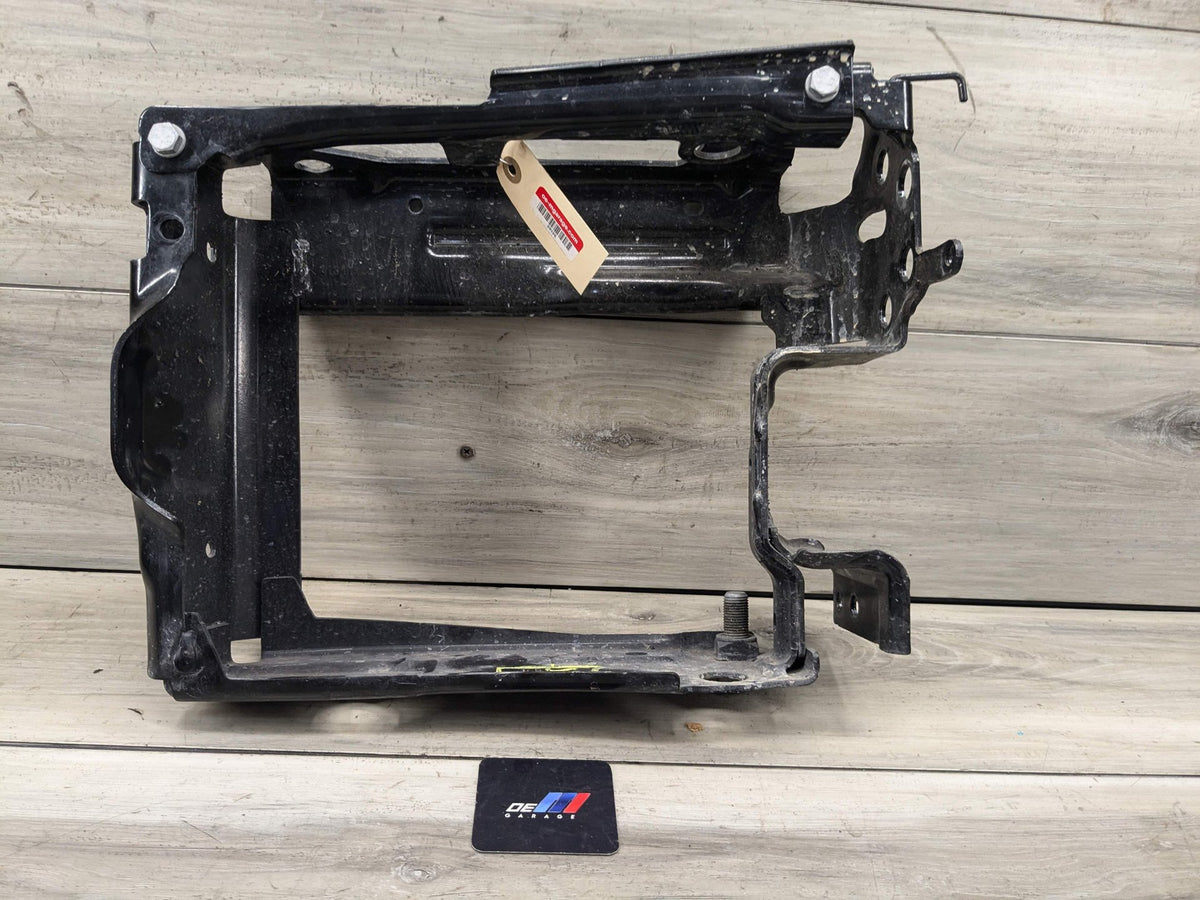 OEM BMW G20 G22 G23 G26 Front Left Driver Radiator Reinforcement Support Bracket