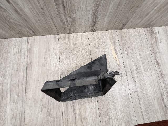 OEM BMW G30 M550 M SPORT Right Passenger Side Radiator Cooling Air Duct Vent