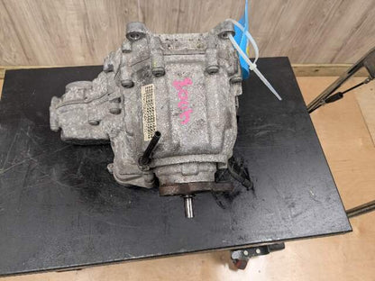 2013 BMW 750i N63B44O1 Transmission Transfer Case k 7649782
