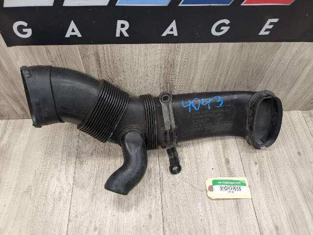 07-10 OEM BMW E70 X5 Engine N52N Air Intake Cleaner Duct Tube Pipe Hose