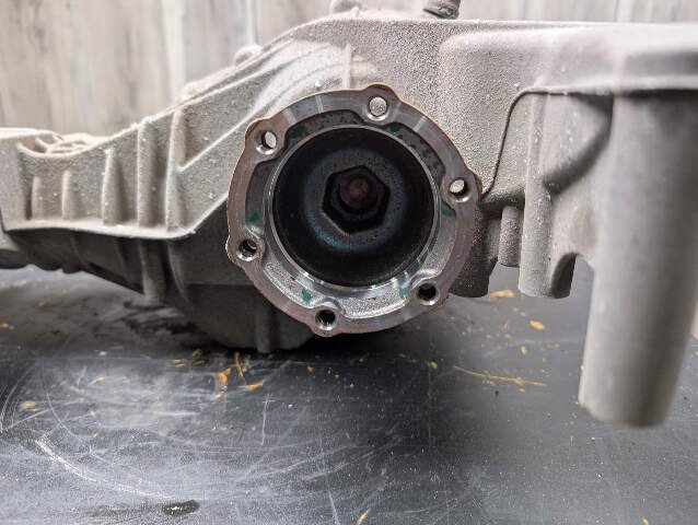 17-25 OEM AUDI A4 A5 AWD Quattro 2.0L Rear Axle Differential Carrier