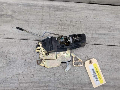 1996 - 2003 BMW Z3 E36 Front Right Passenger Door Latch Lock Actuator 8353012 M54B25O0