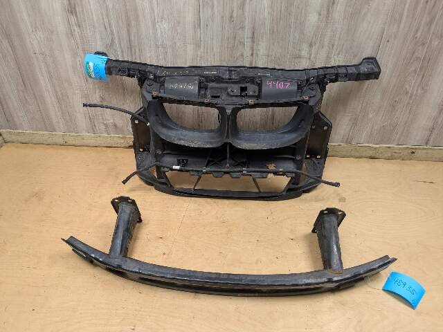 08-13 OEM BMW E82 E88 128 135 Front Radiator Support Frame Reinforce Clip Panel